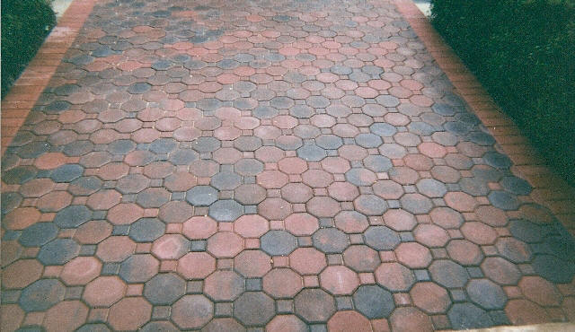 DRIVE WAY LG PHOTO.jpg